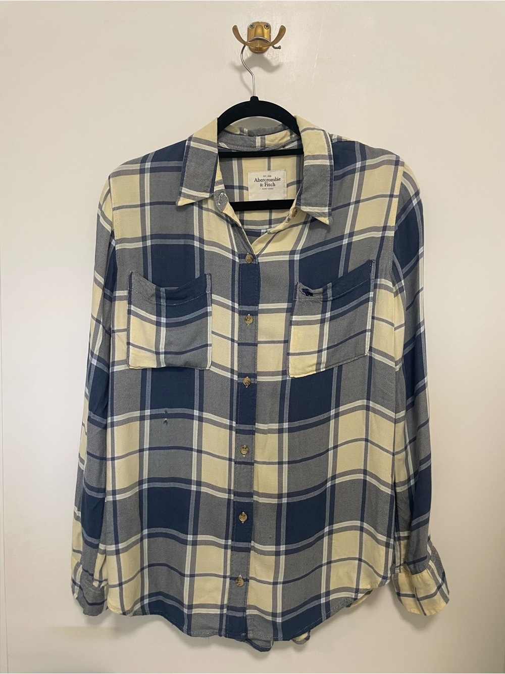 Abercrombie & Fitch Women’s Blue and Yello Plaid Button-Up Shirt
